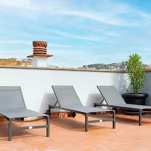 https://the-orbit-apartments.topbarcelonahotels.com